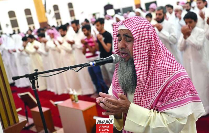 عمر الشيخ خالد غريب السعيدي إمام المسجد